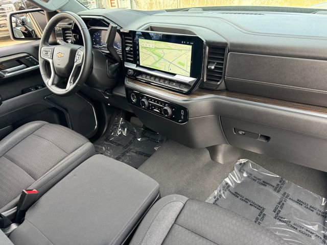 Used 2023 Chevrolet Silverado 1500 LT AWD/4WD image 20