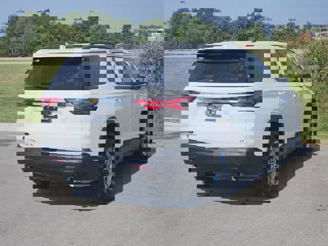 Used 2023 Chevrolet Traverse LT image 7
