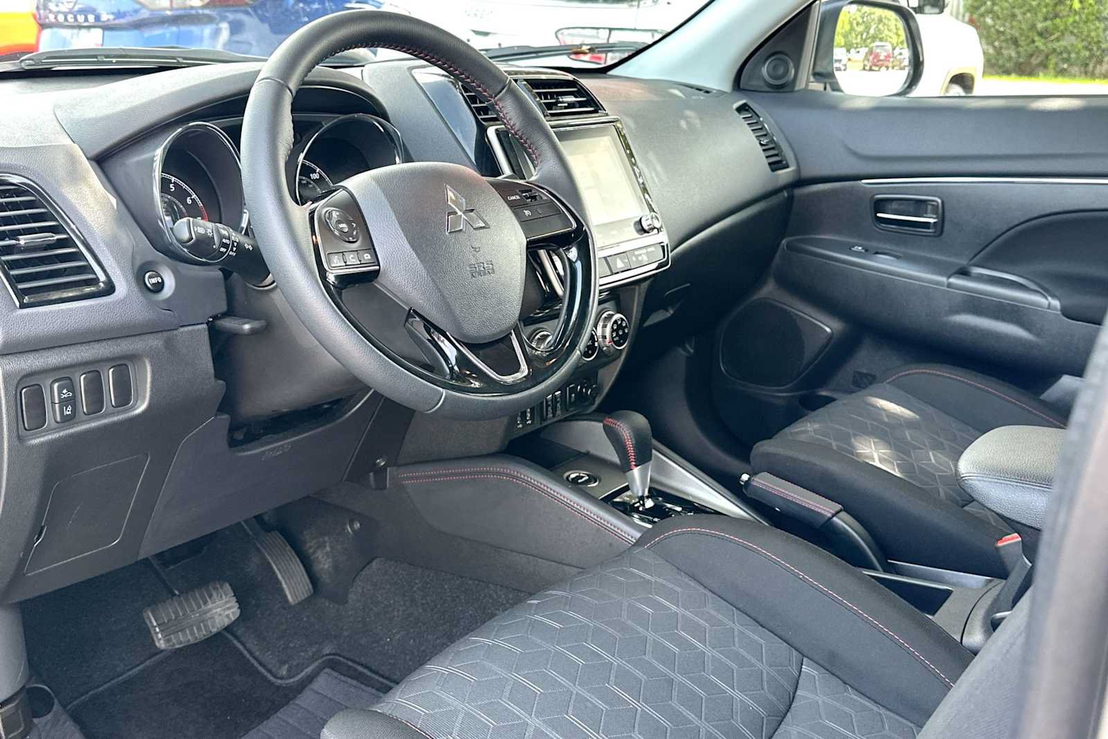 Used 2026 Mitsubishi Outlander Sport ES AWD/4WD image 18