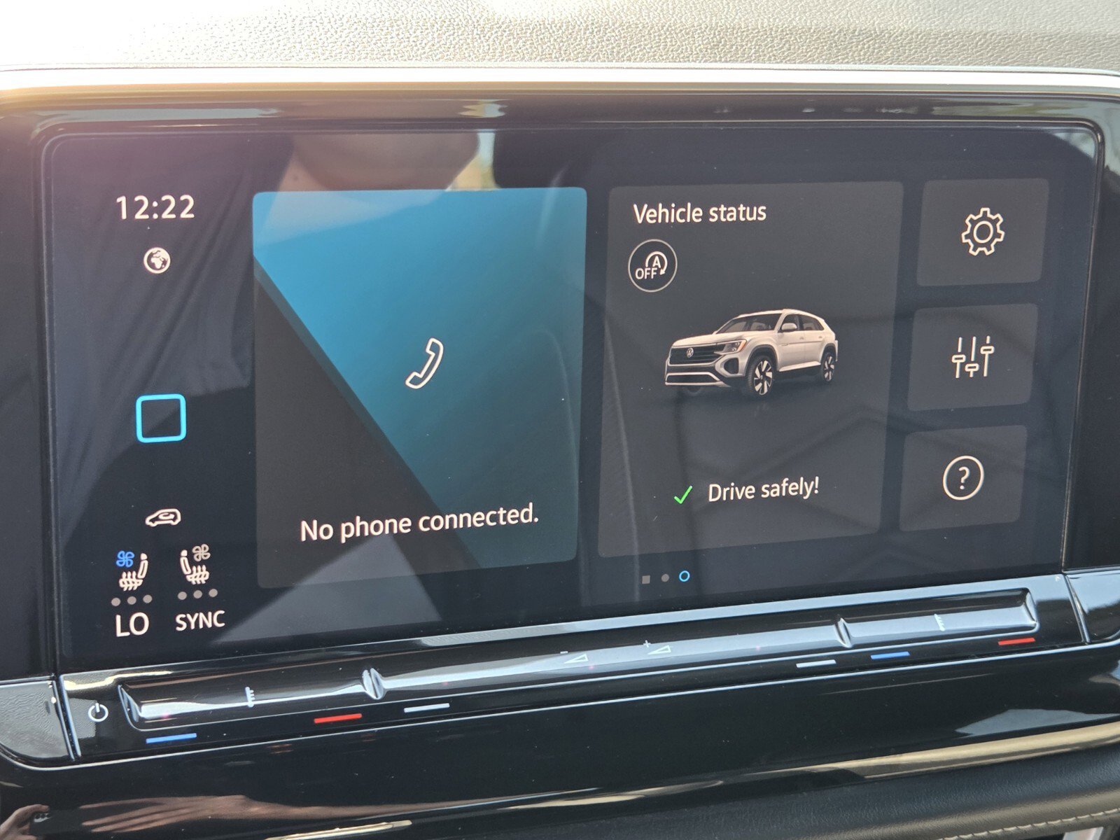 Used 2024 Volkswagen Atlas Cross Sport SE FWD image 15