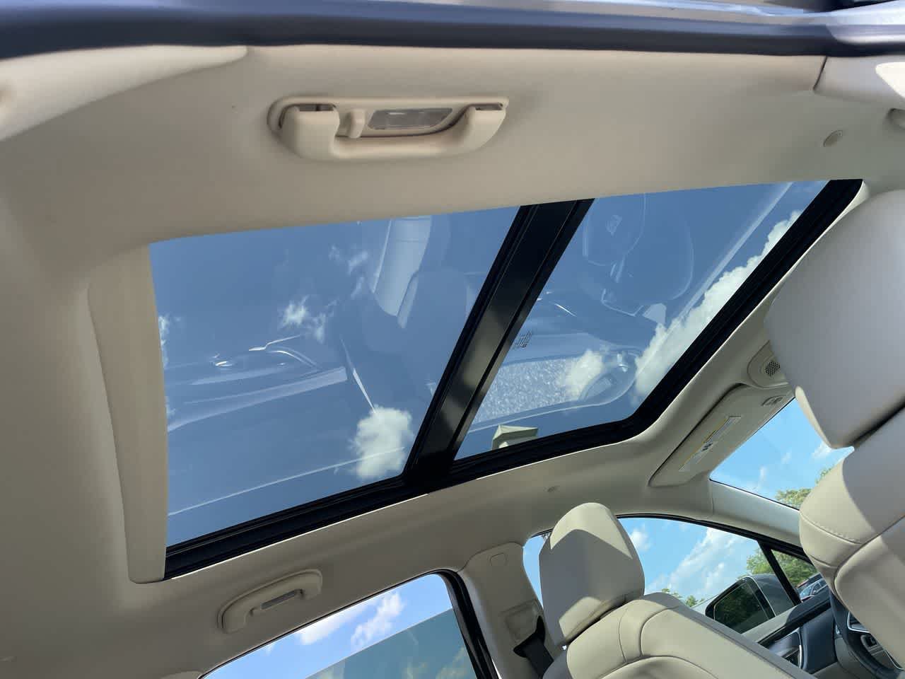 Certified 2024 Cadillac XT5 Premium Luxury AWD/4WD image 21