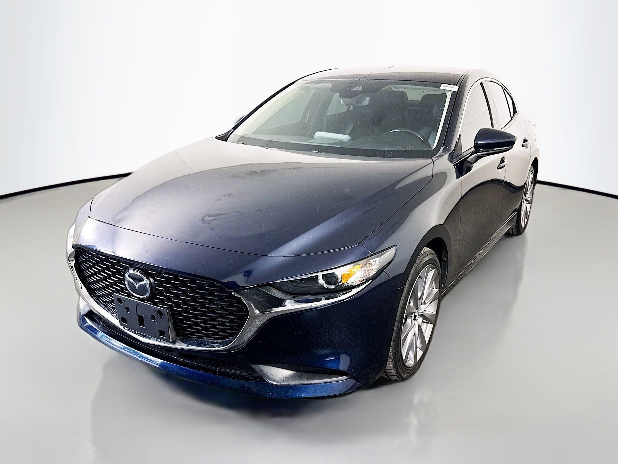 Used 2020 MAZDA MAZDA3 Sedan w/ Select Package image 4