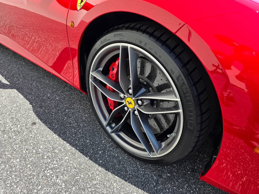 Used 2018 Ferrari 488 Spider RWD image 20