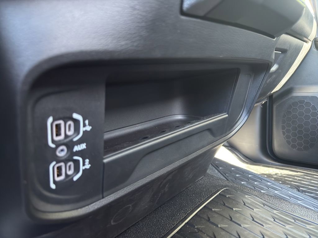 New 2026 RAM 5500 Tradesman w/ Chrome Appearance Group AWD/4WD image 23
