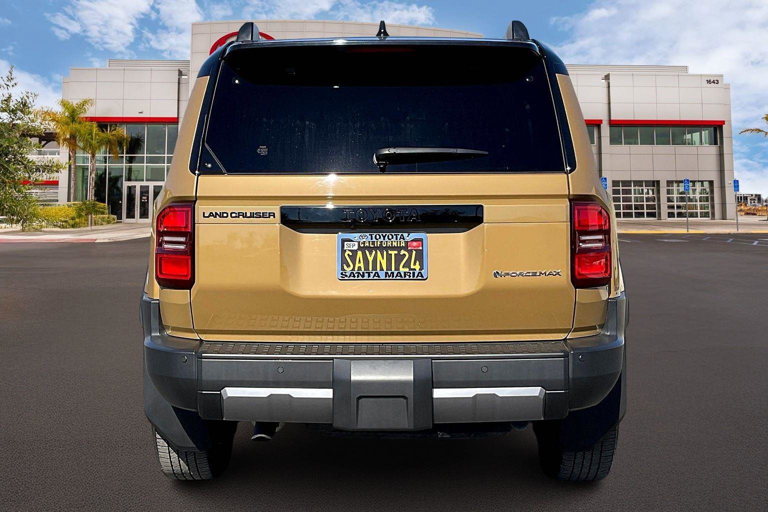 Certified 2024 Toyota Land Cruiser image 4