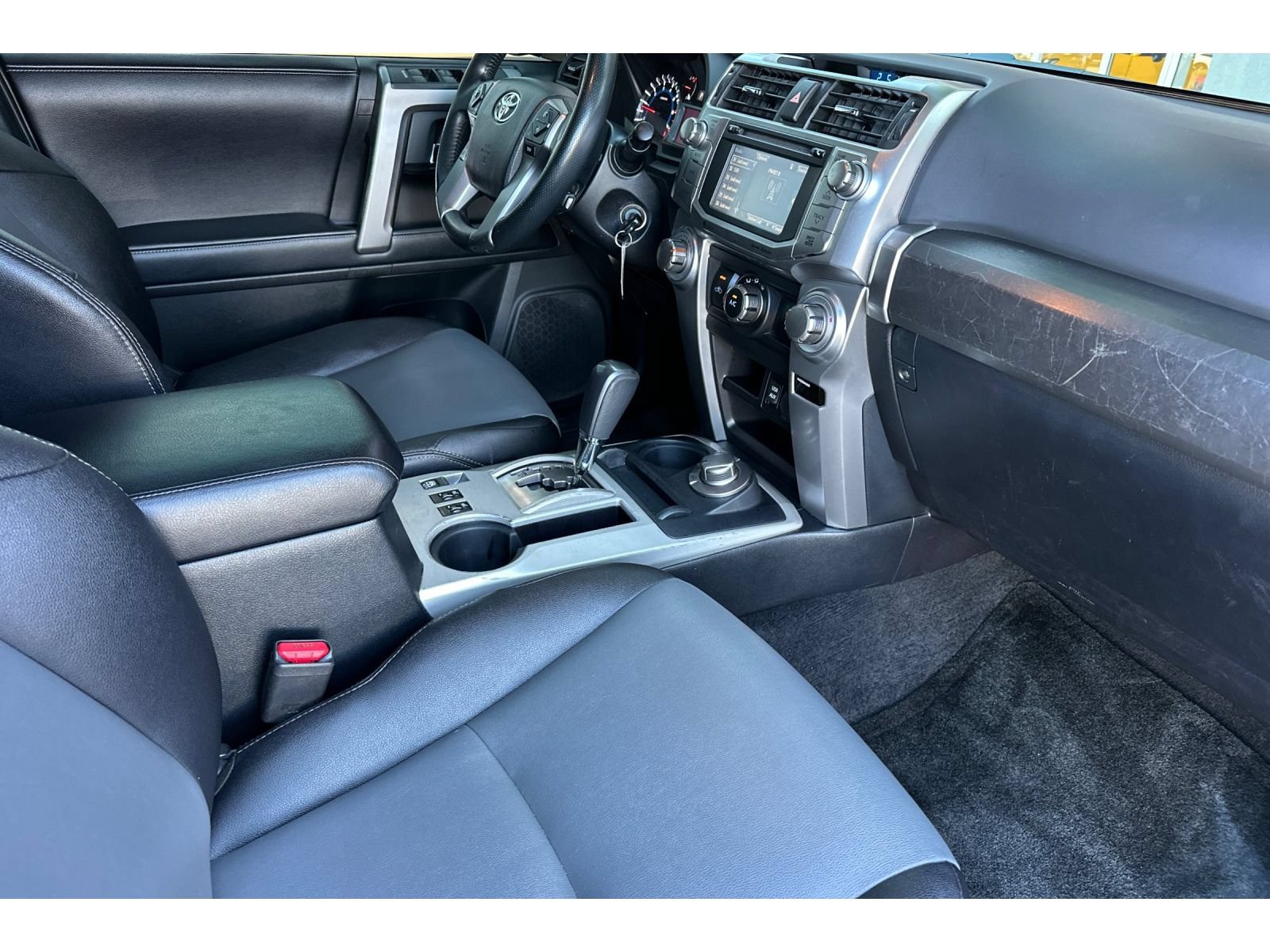 Used 2018 Toyota 4Runner SR5 Premium AWD/4WD image 18