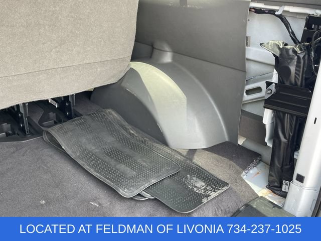 Used 2025 Chevrolet Express 3500 LT w/ LT Preferred Equipment Group RWD image 31