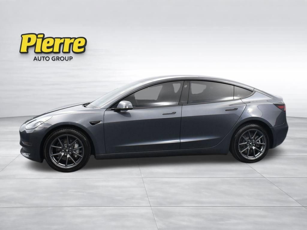 Used 2023 Tesla Model 3 Standard Range image 5