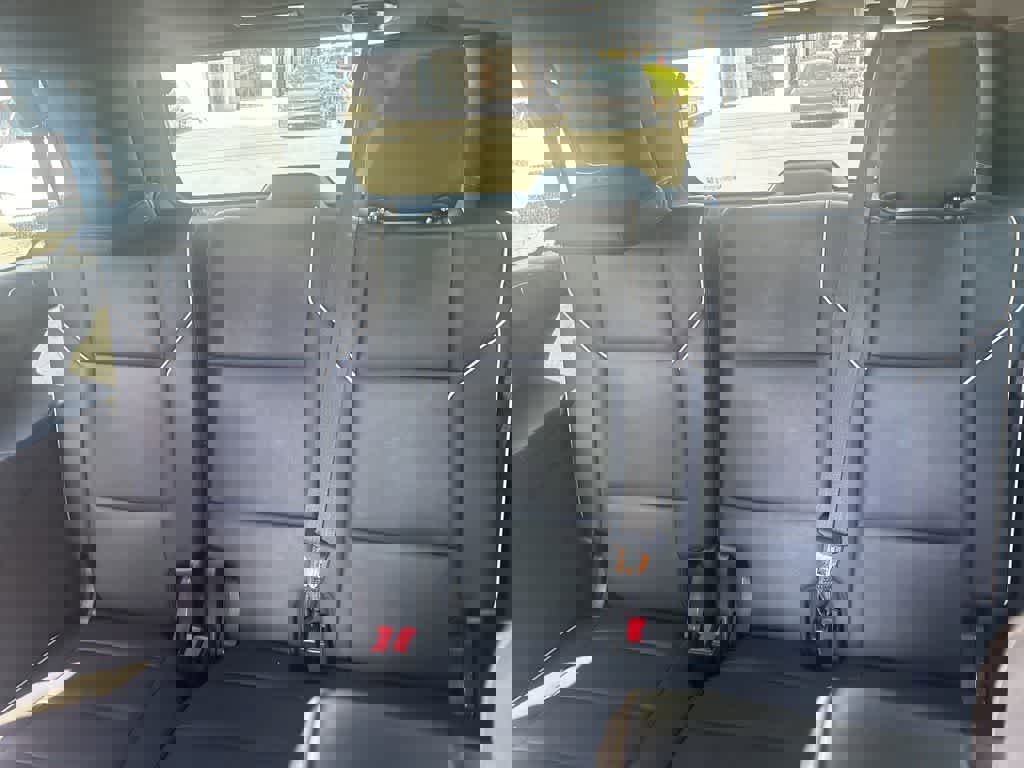 Used 2023 Cadillac Escalade Sport AWD/4WD image 7