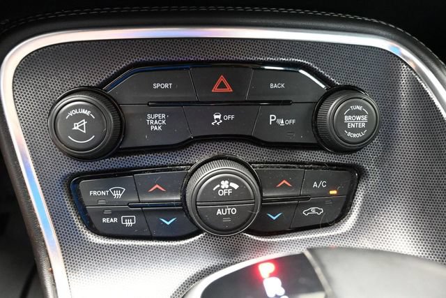 Used 2015 Dodge Challenger R/T Plus RWD image 37