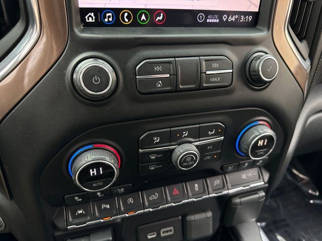 Used 2020 Chevrolet Silverado 1500 High Country w/ Technology Package image 35