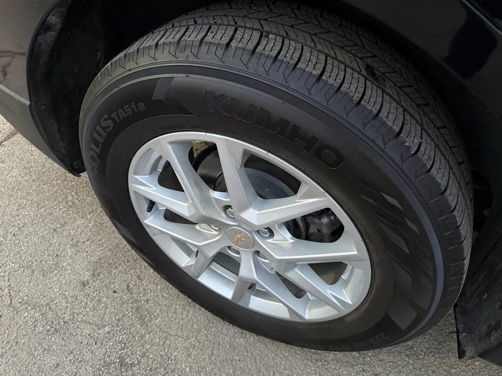 Used 2022 Chevrolet Equinox LT w/ LPO, Floor Liner Package image 19