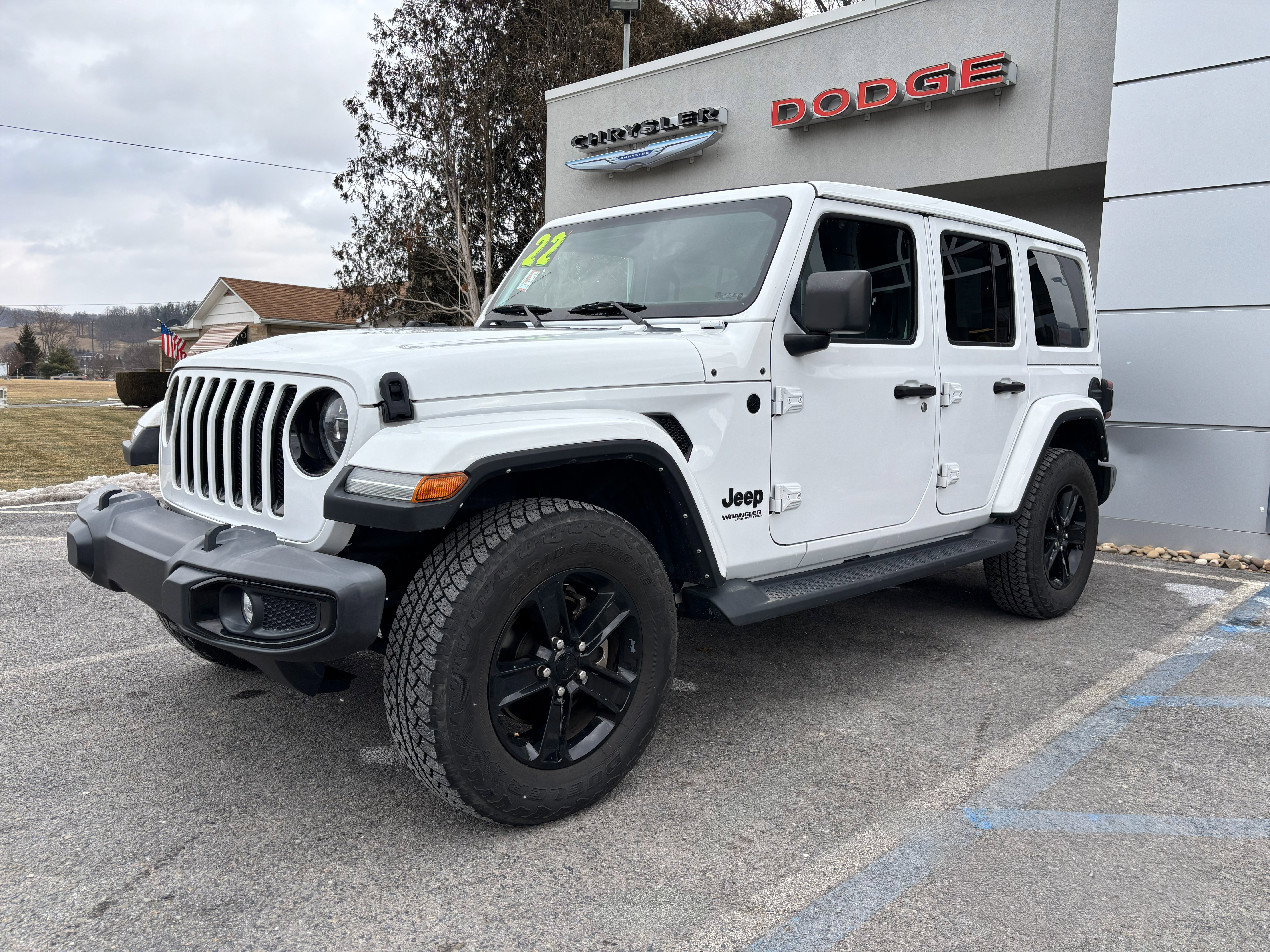 Used 2022 Jeep Wrangler Unlimited Sahara image 8