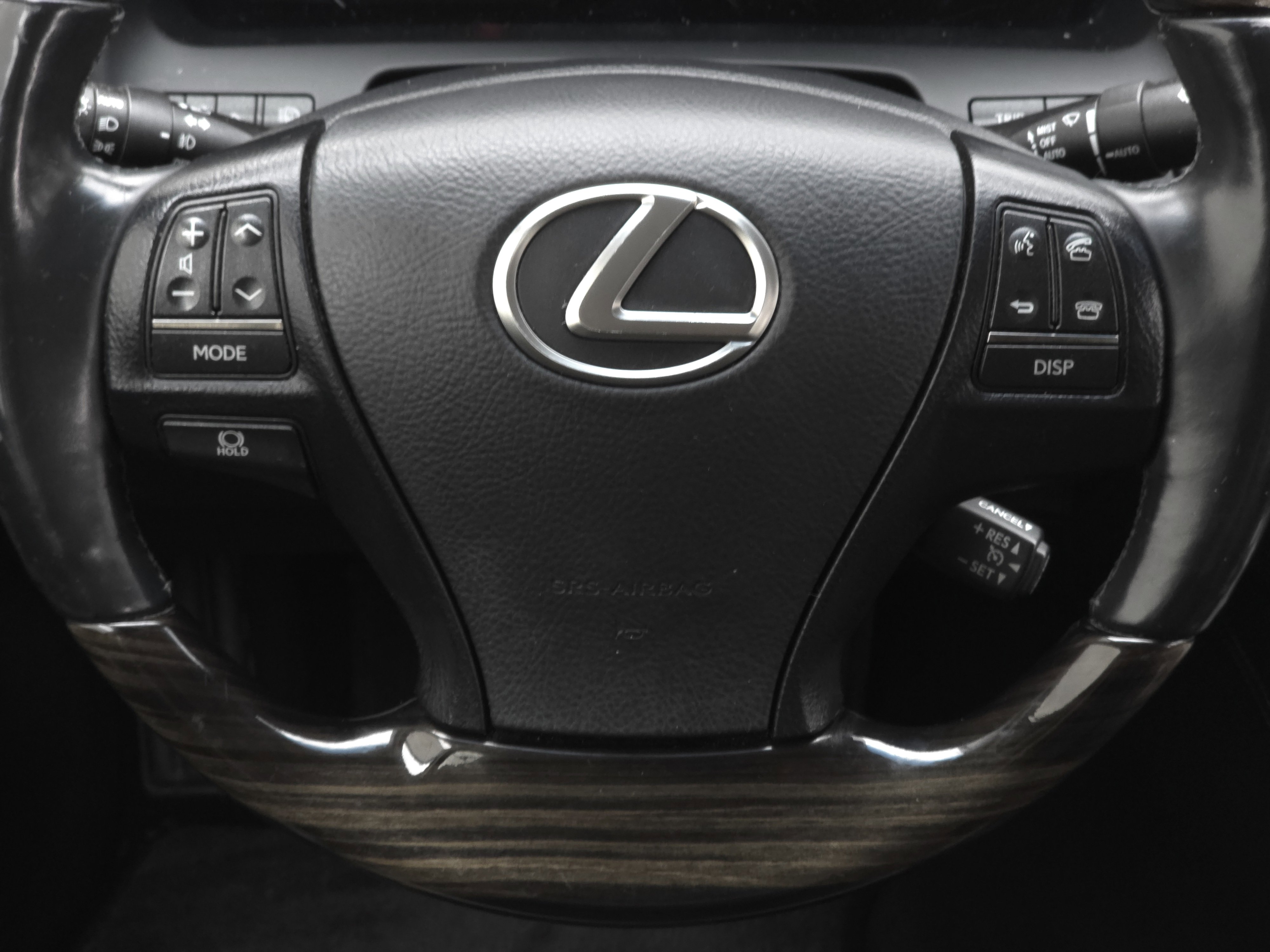 Used 2013 Lexus LS 460 AWD image 26