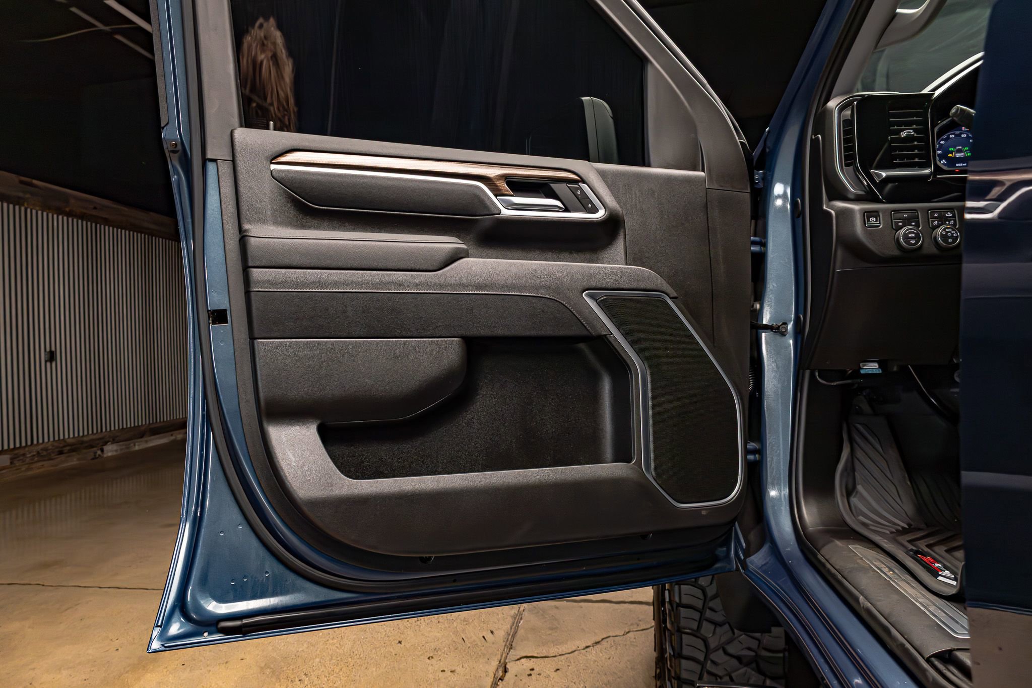 Used 2026 Chevrolet Silverado 2500 LT w/ All Star Edition image 29