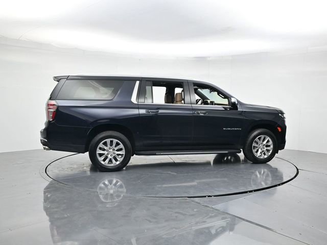 Used 2024 Chevrolet Suburban Premier image 2