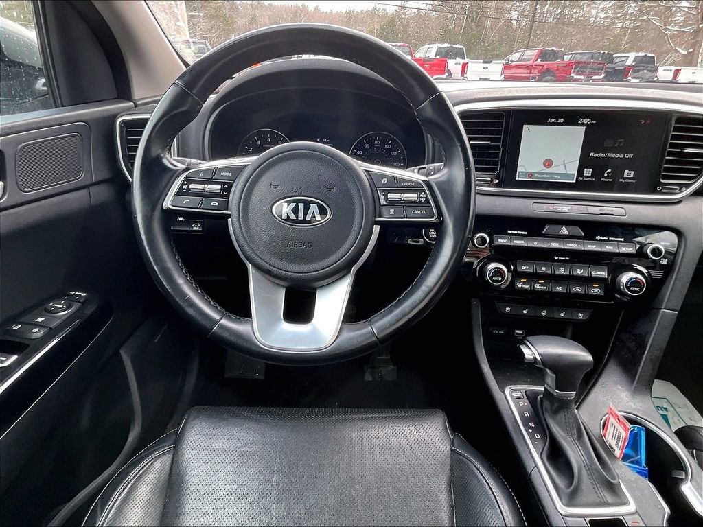 Used 2022 Kia Sportage EX w/ EX Technology Package image 17