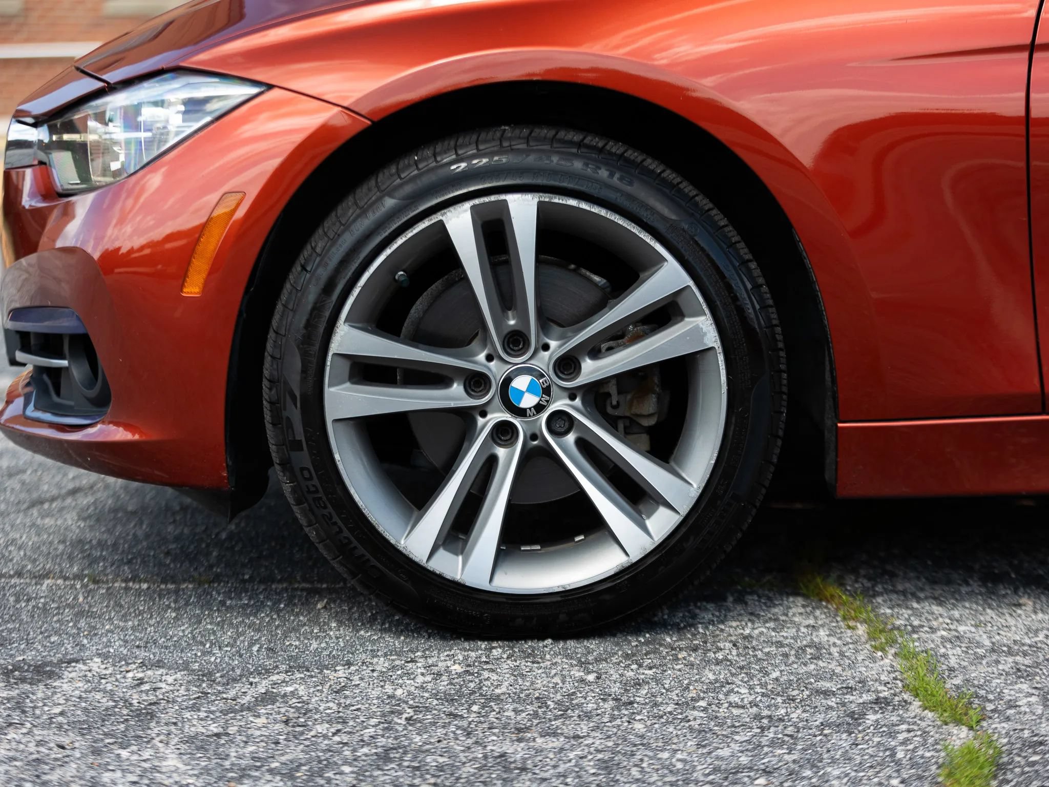 Used 2018 BMW 330i xDrive Sedan AWD/4WD image 13