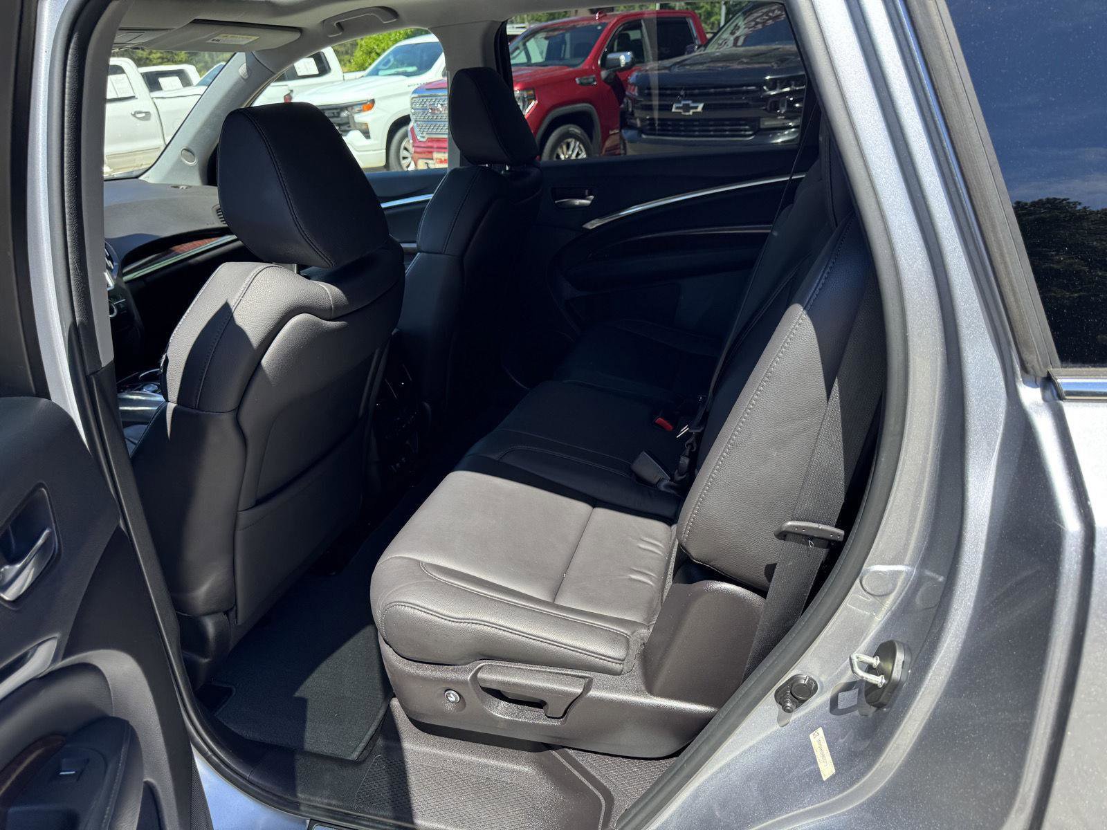 Used 2017 Acura MDX SH-AWD w/ Technology Package image 6