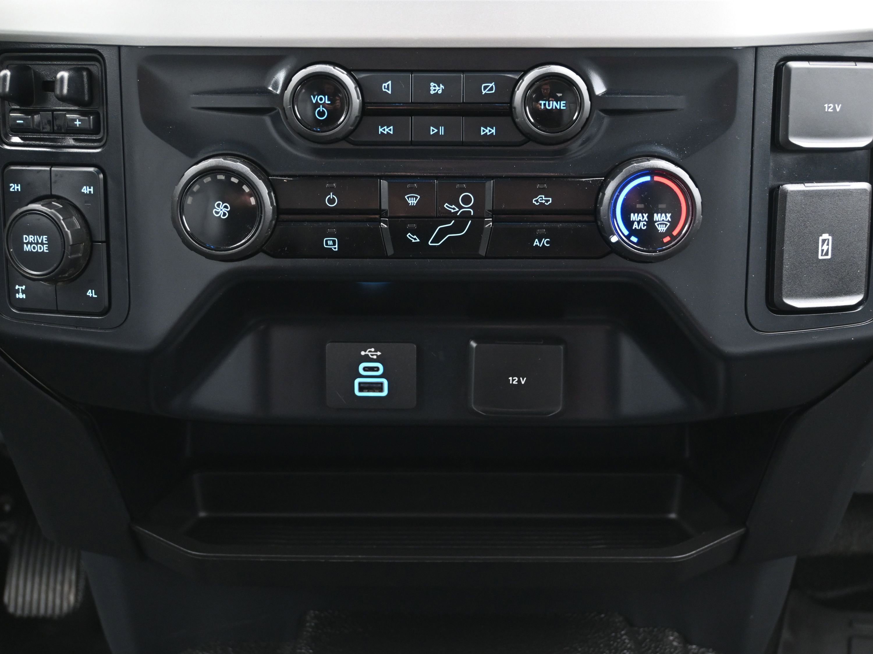Used 2023 Ford F350 XL AWD/4WD image 36
