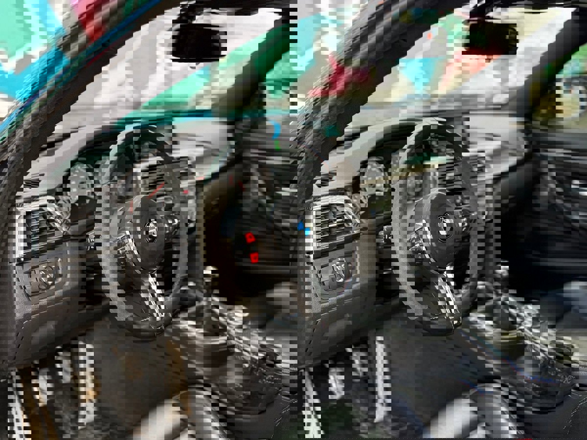 Used 2017 BMW M4 Coupe image 17