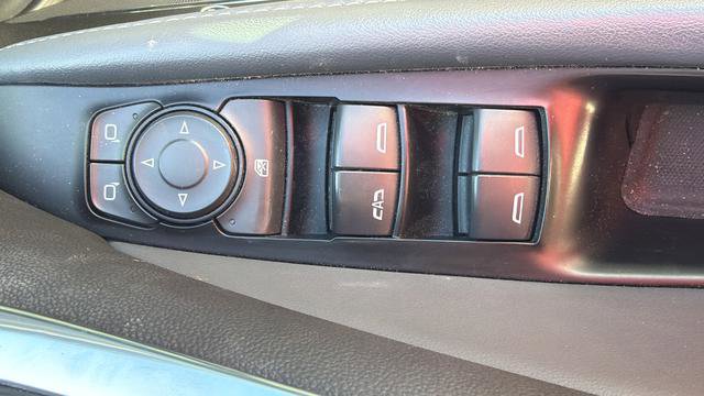 Used 2023 Buick Enclave Essence FWD image 18
