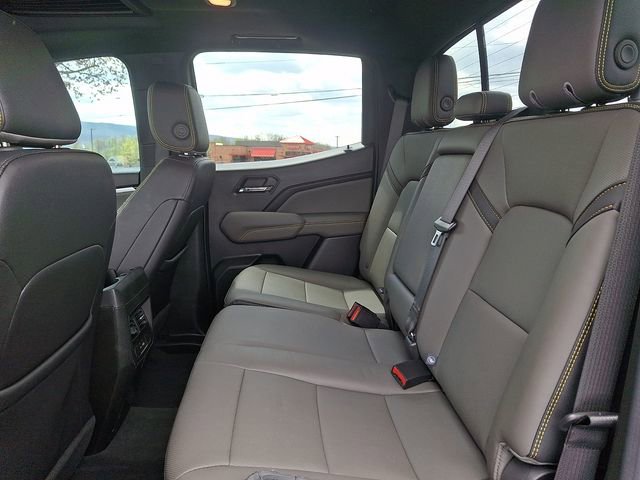 Used 2023 Chevrolet Colorado ZR2 w/ ZR2 Convenience Package III AWD/4WD image 12