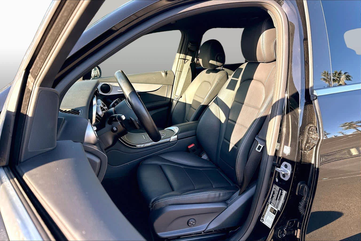 Used 2021 Mercedes-Benz GLC 300 image 7
