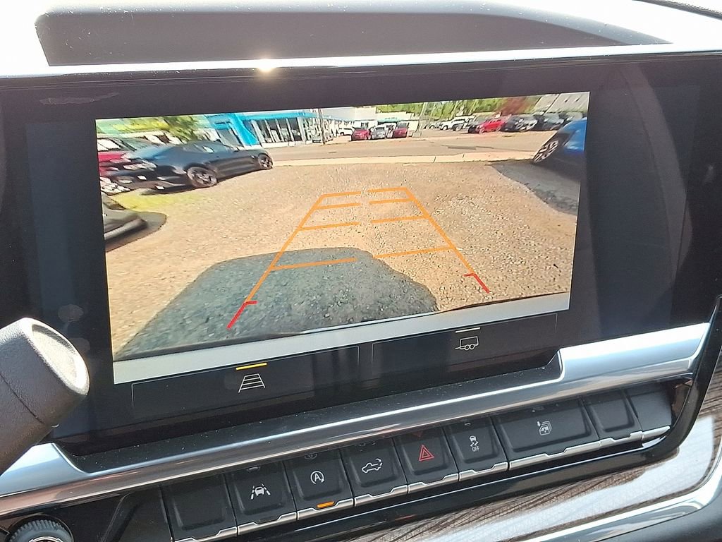 Used 2025 Chevrolet Silverado 1500 LT image 18