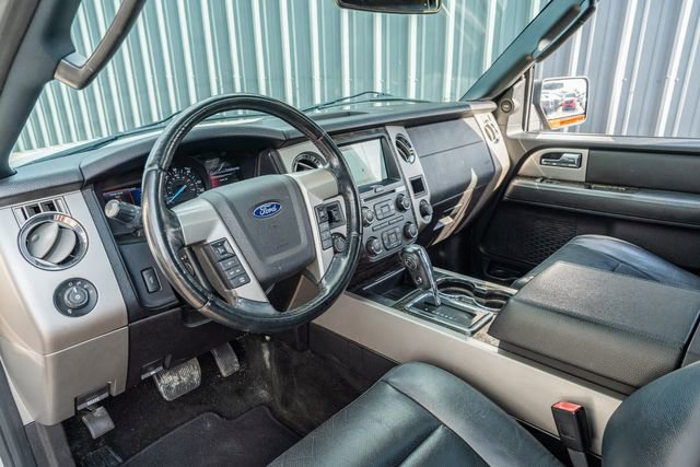 Used 2017 Ford Expedition Limited w/ Equipment Group 301A image 23