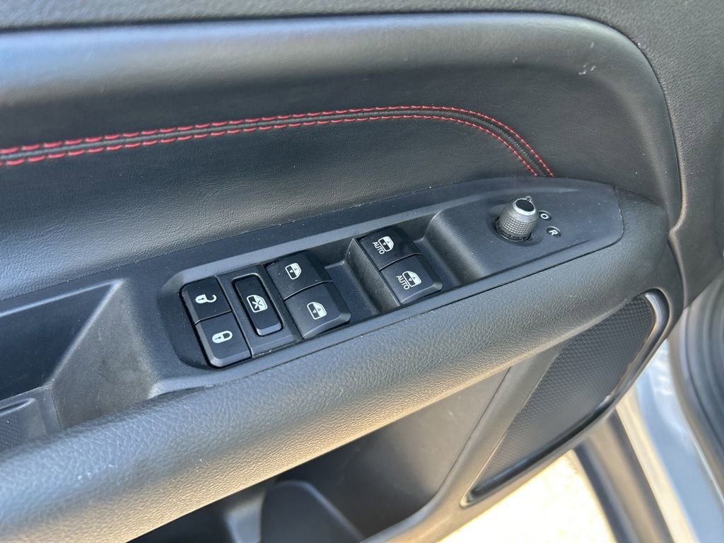 Used 2024 Jeep Compass Trailhawk image 37