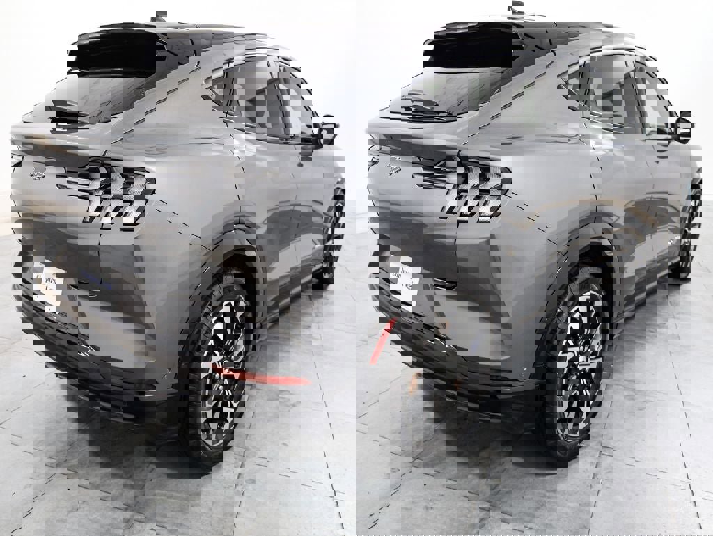 Used 2023 Ford Mustang Mach-E Premium image 6