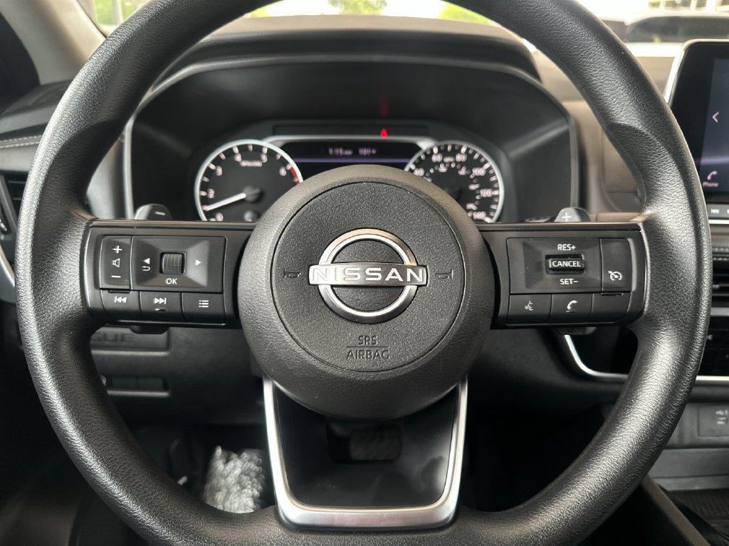 Used 2024 Nissan Rogue S FWD image 22