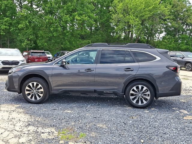 Certified 2025 Subaru Outback Limited AWD/4WD image 6