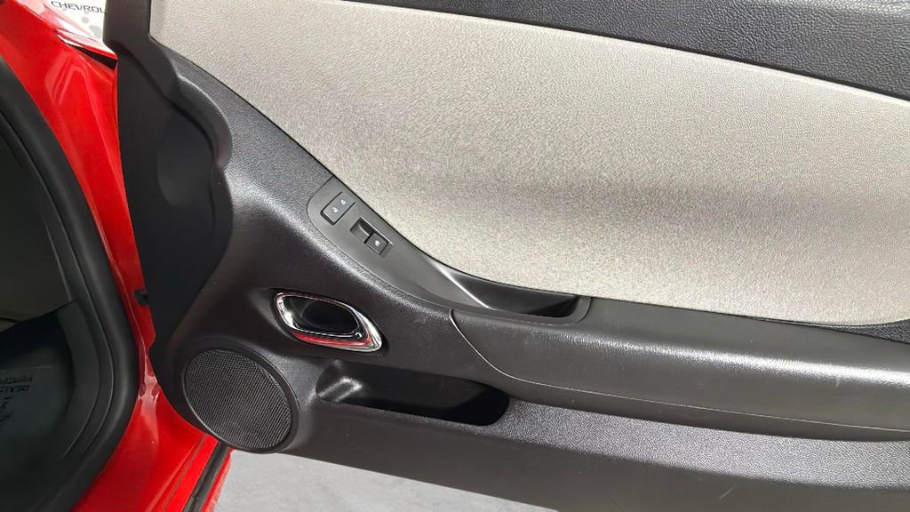 Used 2015 Chevrolet Camaro LS RWD image 30