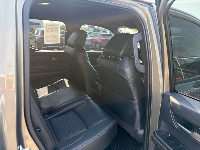 Used 2025 Toyota Tacoma Limited AWD/4WD image 5
