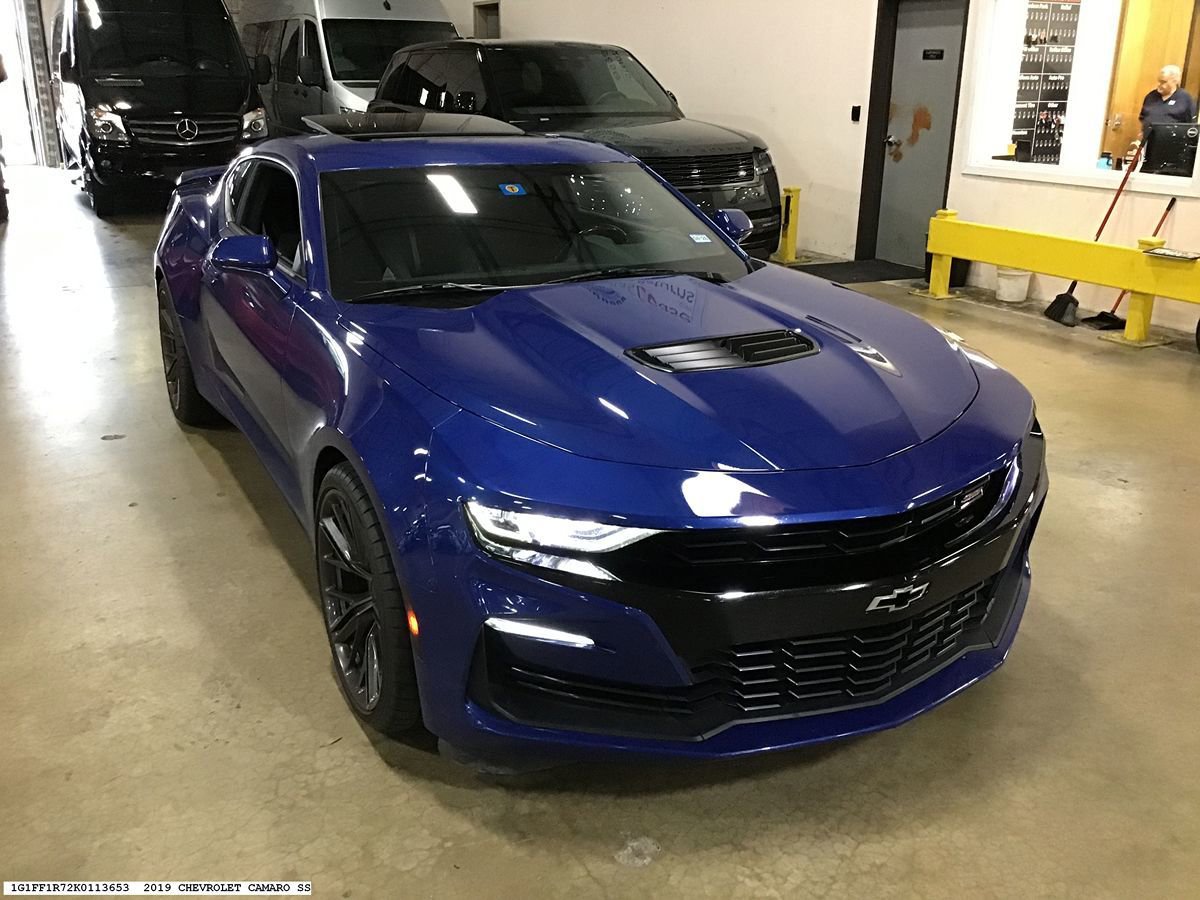 Used 2019 Chevrolet Camaro SS RWD image 6