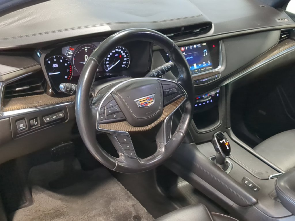 Used 2019 Cadillac XT5 Platinum AWD/4WD image 12