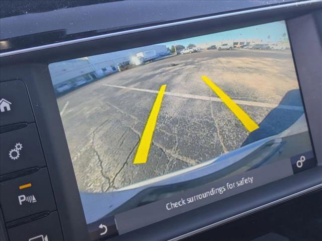 Used 2017 Jaguar F-PACE Prestige image 10