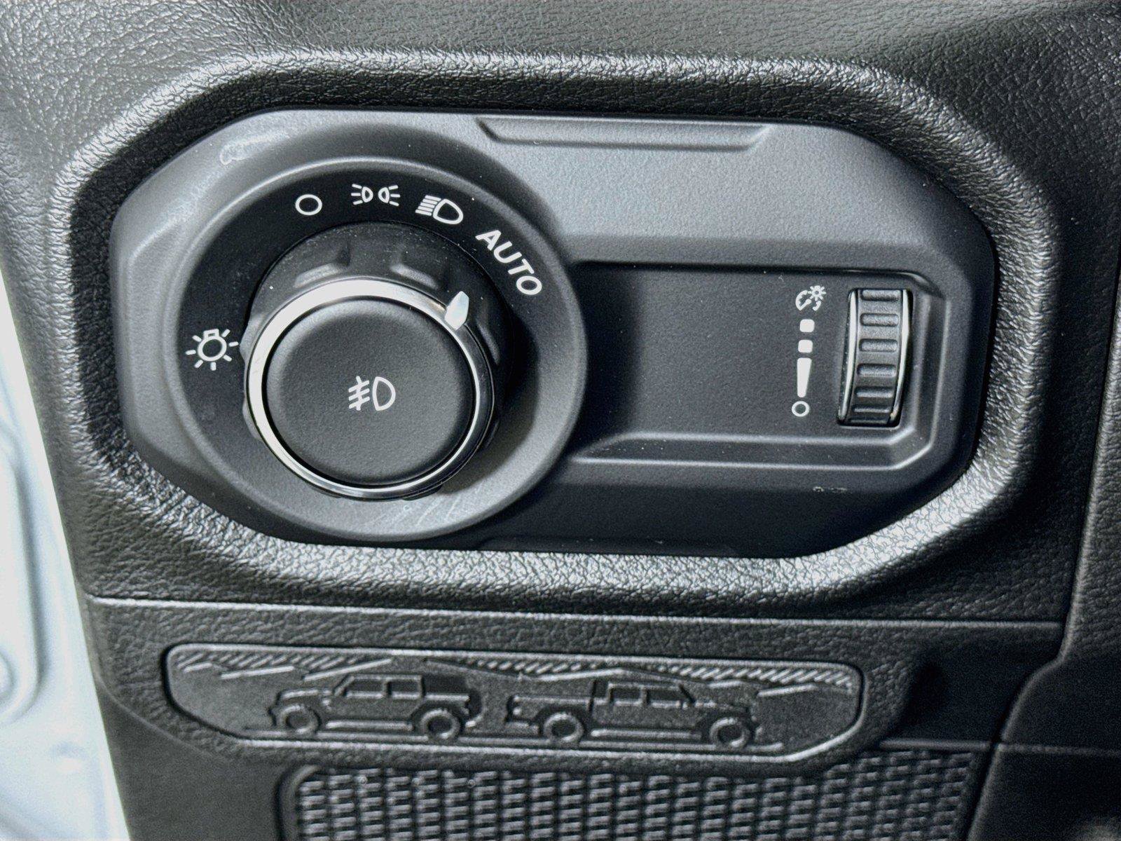 Used 2024 Jeep Wrangler Unlimited Sport AWD/4WD image 10