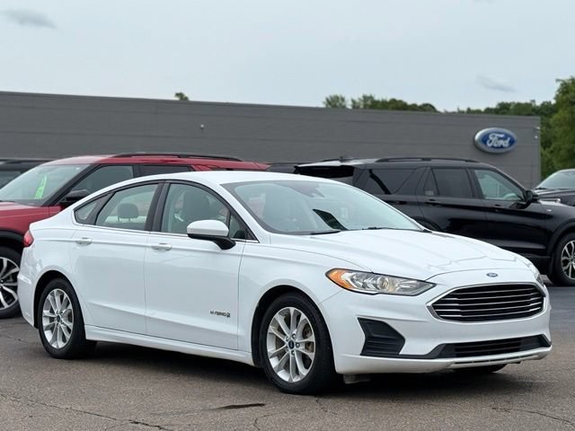 Used 2019 Ford Fusion SE FWD image 35