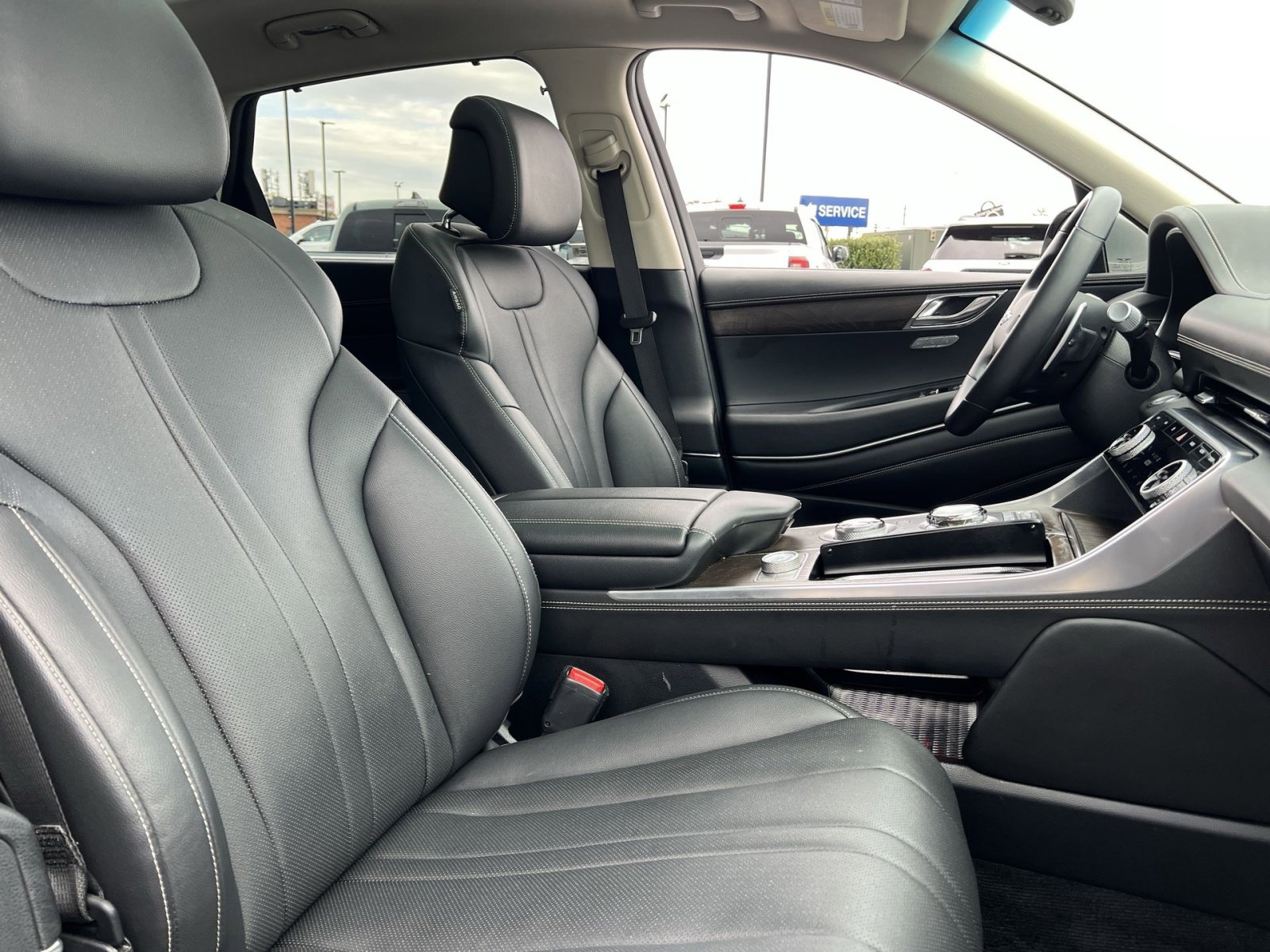 Used 2024 Genesis GV80 3.5T image 27