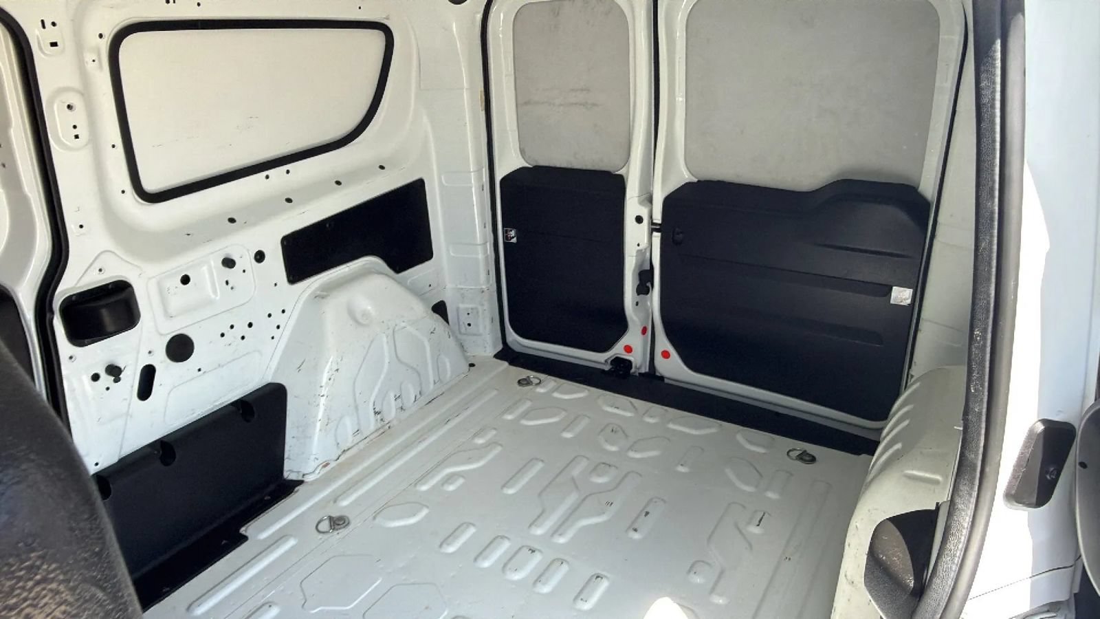 Used 2022 RAM ProMaster City Tradesman FWD image 11