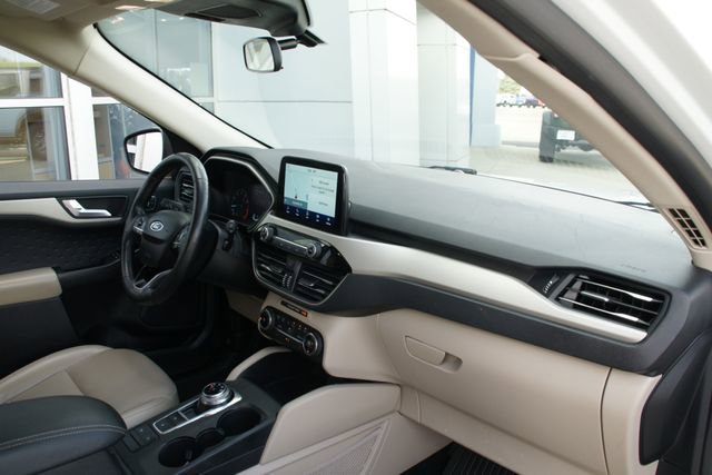 Used 2020 Ford Escape SEL image 40