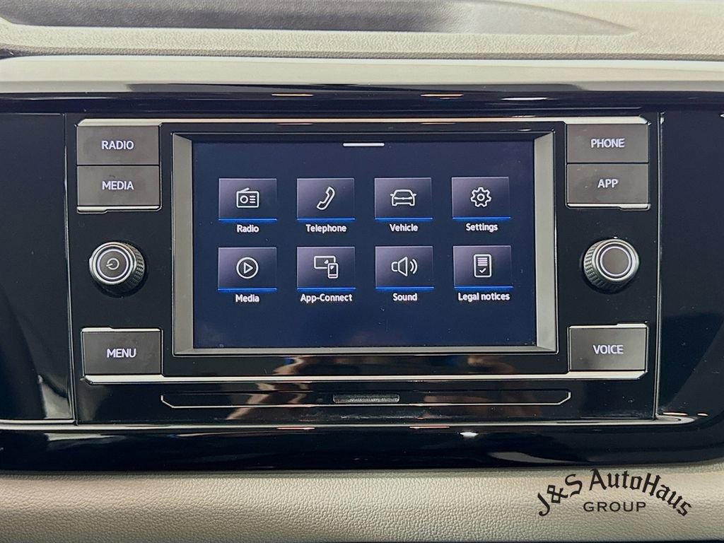 Used 2022 Volkswagen Taos S image 16