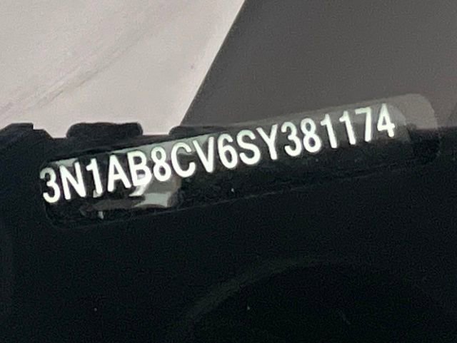 Used 2025 Nissan Sentra SV image 28