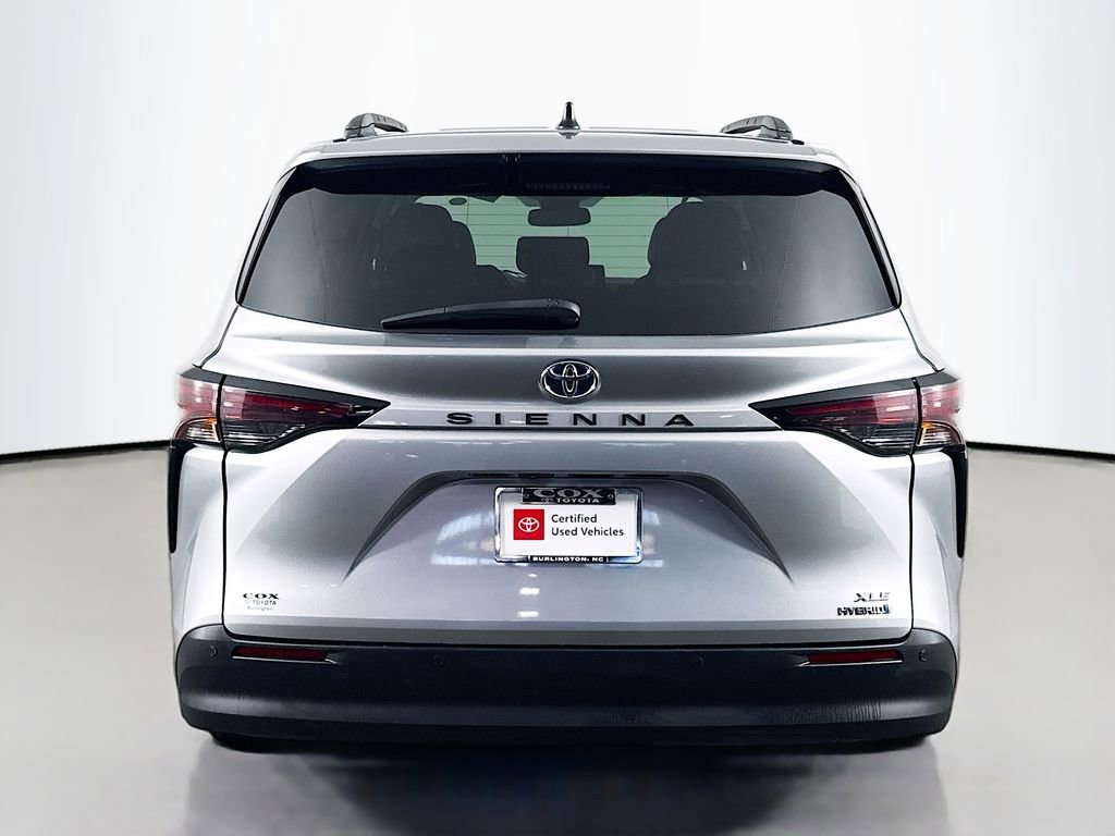 Certified 2024 Toyota Sienna XLE image 6