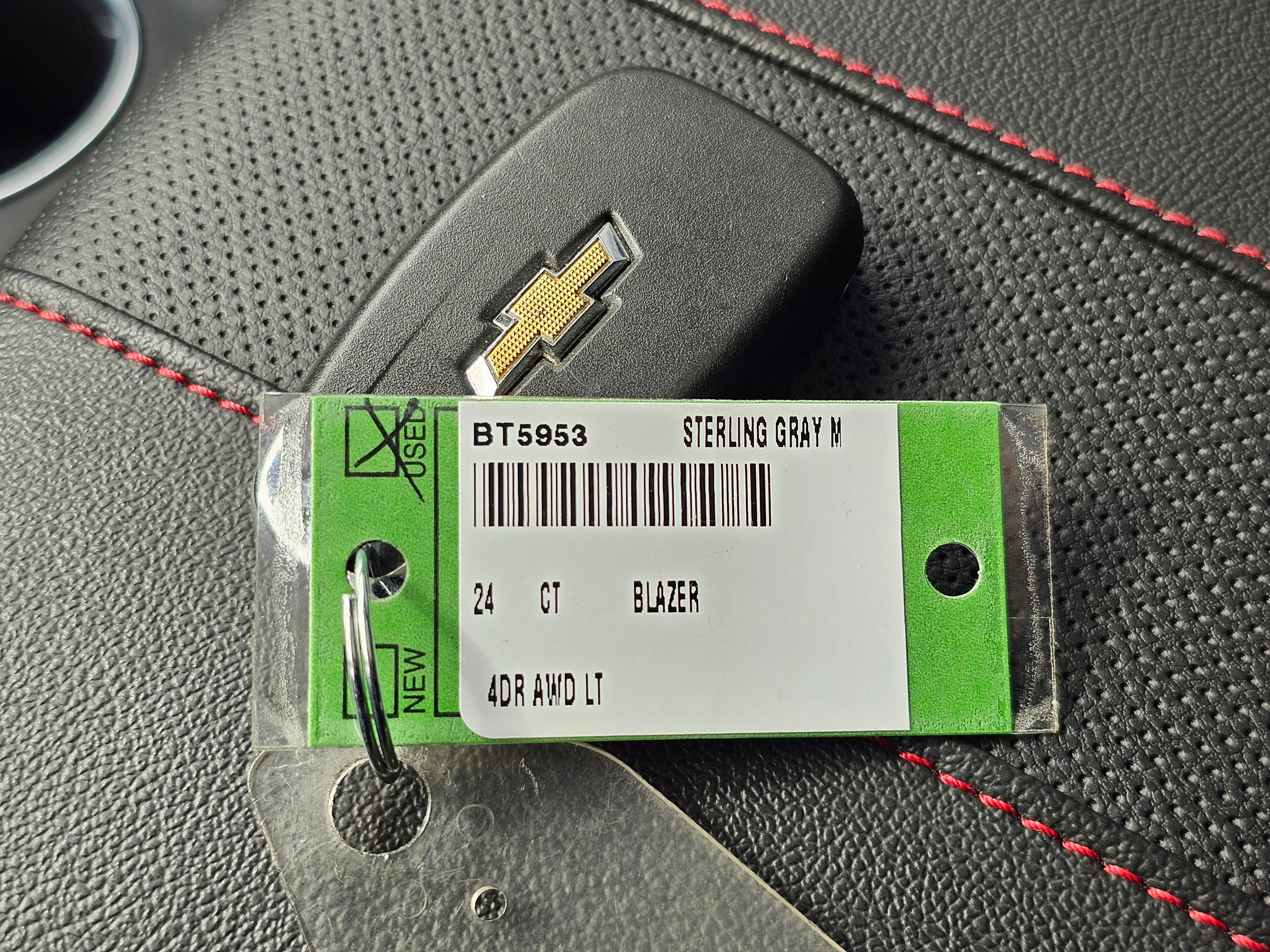 Used 2023 Chevrolet Traverse RS image 64