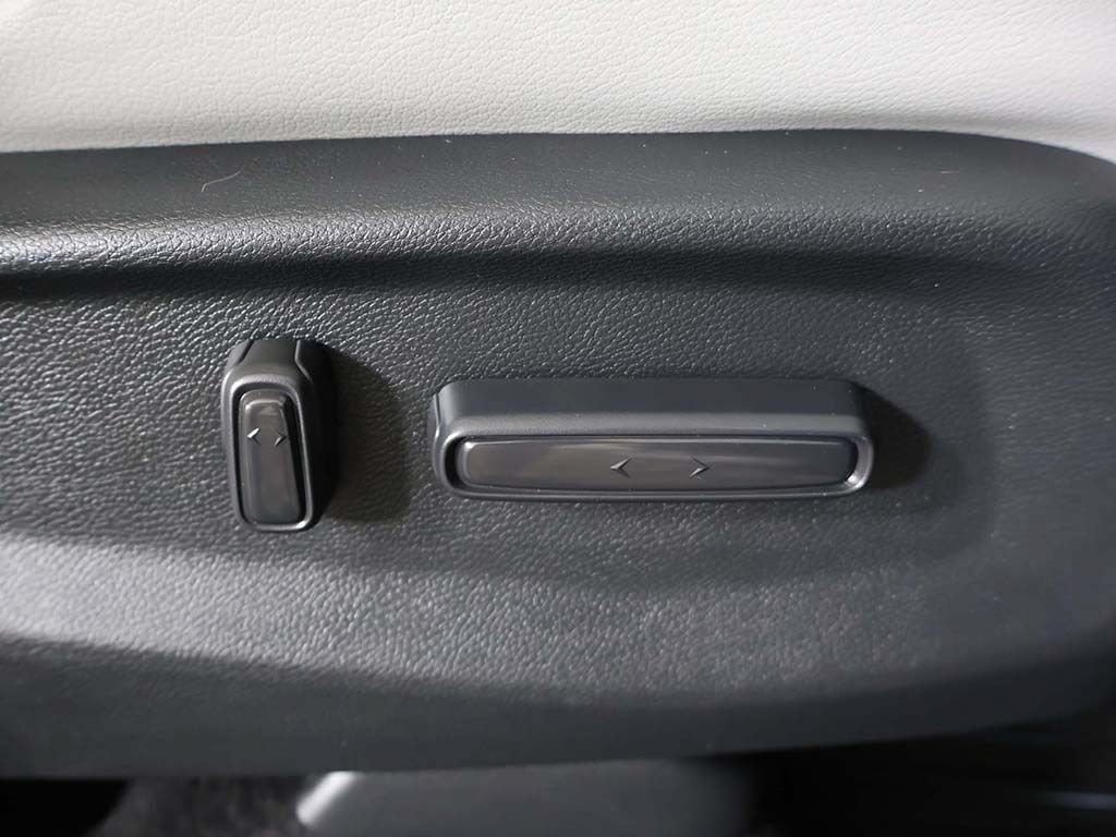 Used 2017 Honda CR-V Touring image 35