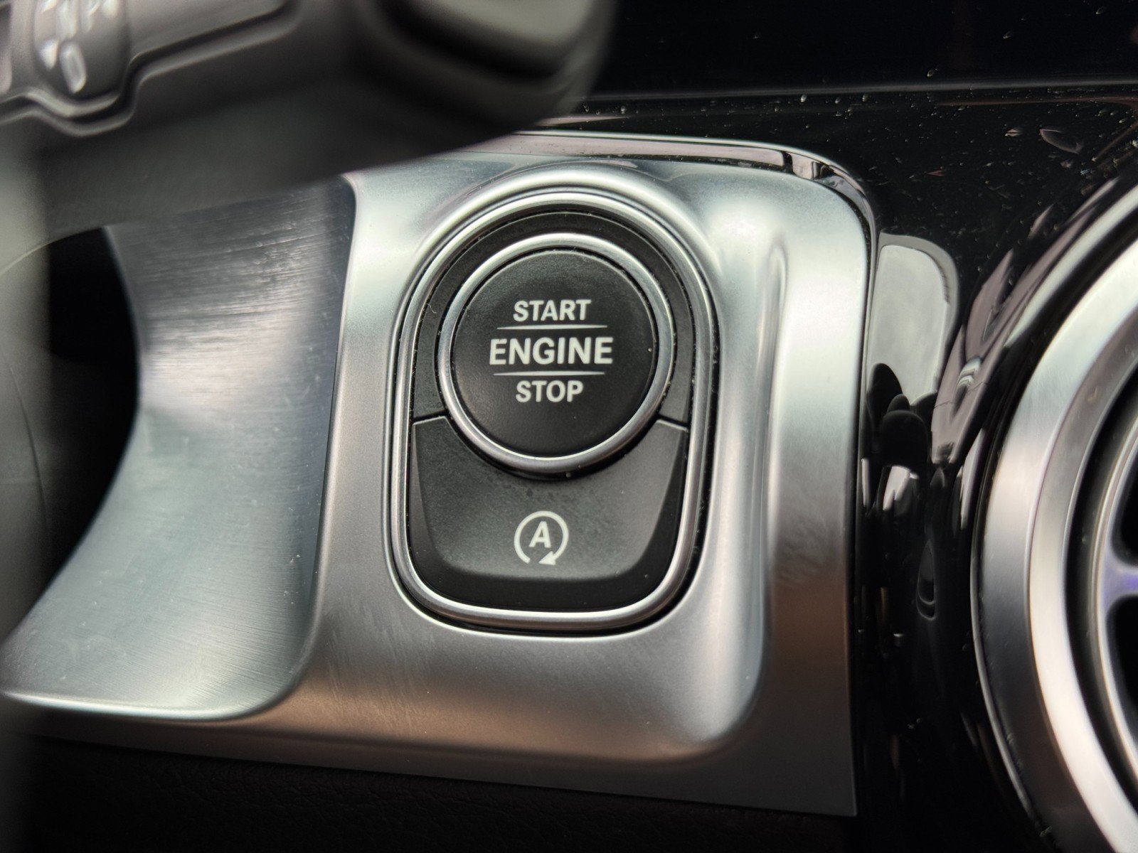 Used 2021 Mercedes-Benz GLB 250 w/ AMG Line image 22